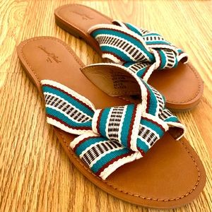Universal Thread Rylie knitted slide sandals